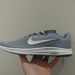 Nike Downshifter 9 men's running shoes 10.5